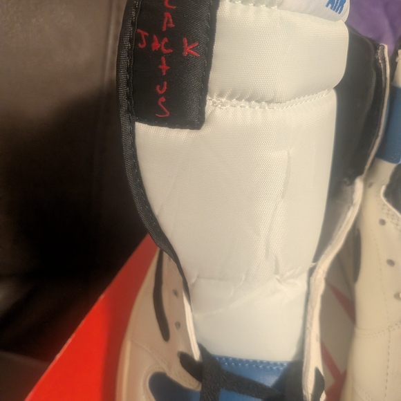 Jordan 1 Hi Travis Scott Fragment Sneakers - Picture 6 of 7